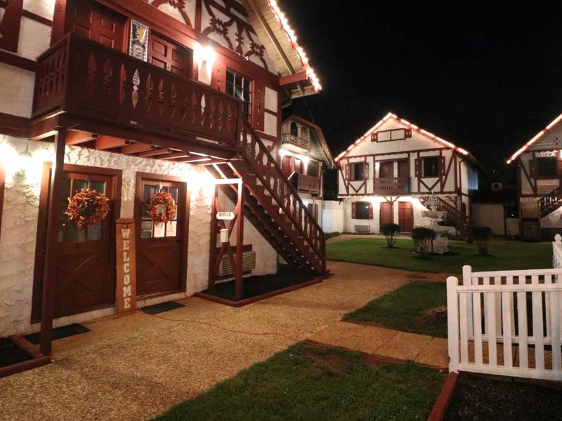 Alpine Village Innの写真