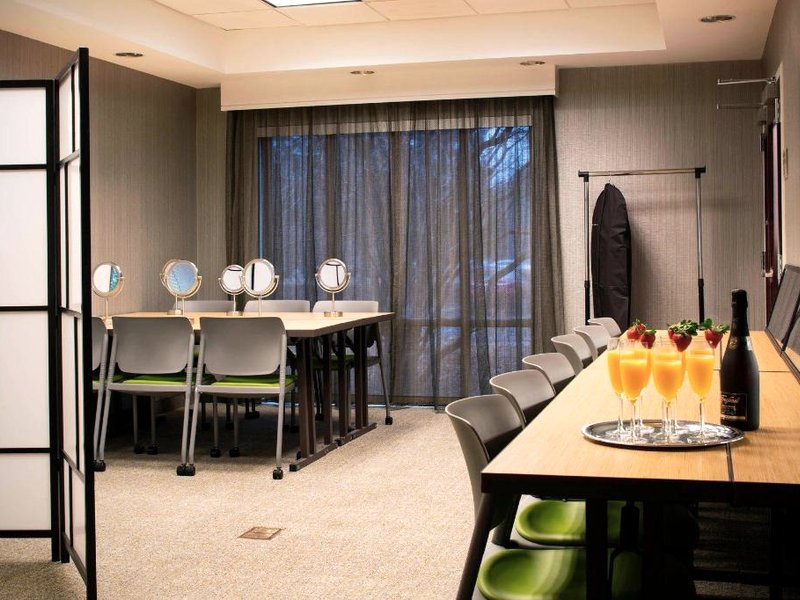 スプリングヒル スイーツ シカゴ リンカンシャー (SpringHill Suites Chicago Lincolnshire)の写真