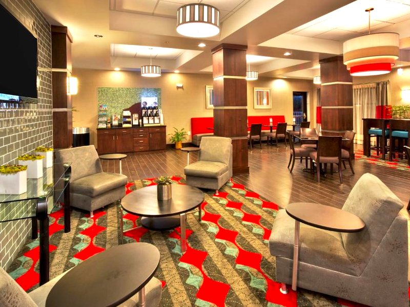 Holiday Inn Express & Suites Oak Ridge By IHGの写真