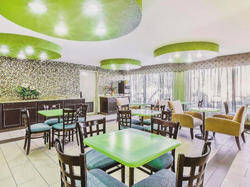 La Quinta Inn & Suitesの写真