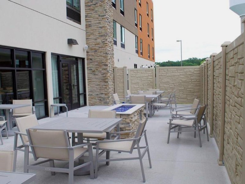 Holiday Inn Express and Suites White Hall By IHGの写真