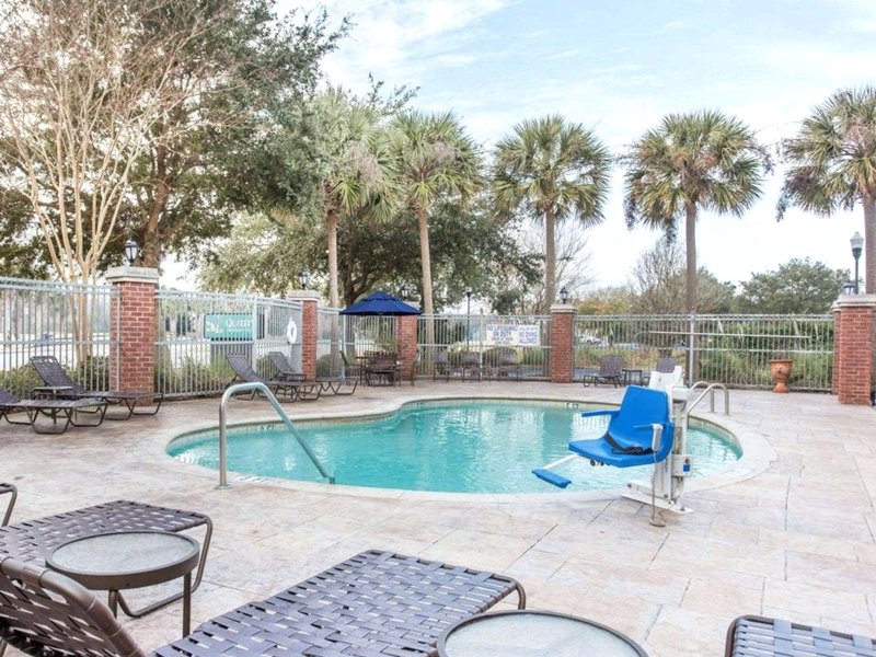 コンフォート イン&スイーツ パトリオッツ ポイント (Comfort Inn & Suites Patriots Point)の写真