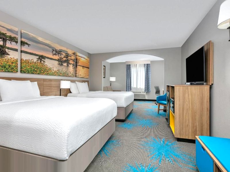 Days Inn & Suites by Wyndham Cabotの写真