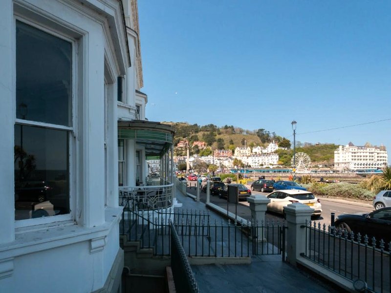 Esplanade Hotel Llandudnoの写真