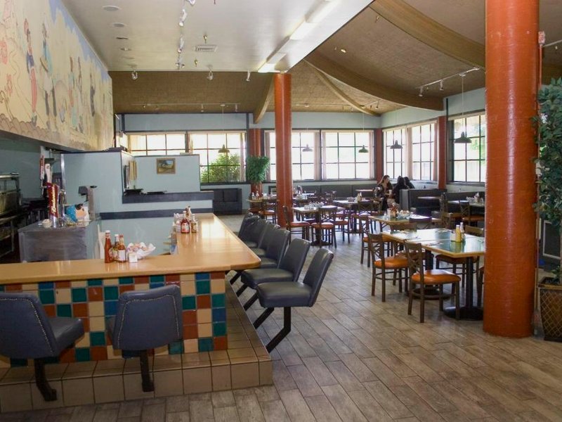 キーファーズ イン キング シティ (Keefers Inn King City)の写真