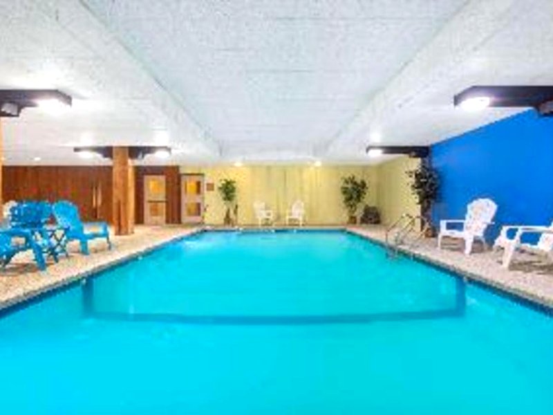 Days Inn & Suites Rhinelanderの写真