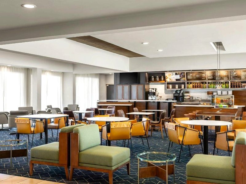 コートヤード ミネアポリス セント ポール エアポート (Courtyard Minneapolis-St. Paul Airport)の写真