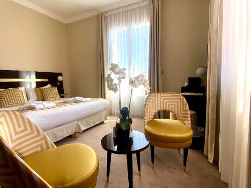 Hotel Carltonの写真