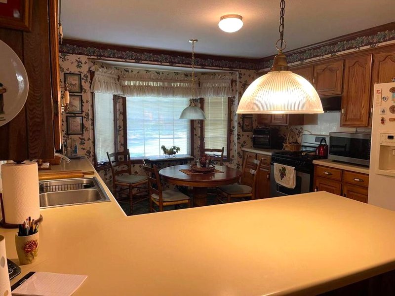 Ms. Charline’s 2 BDRM 3 BATH Home Close To UTMの写真