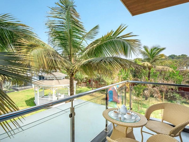 ［ティットワーラ］ヴィラ（300m²）｜ 6ベッドルーム／6バスルーム (SaffronStays Palm Paradise)の写真