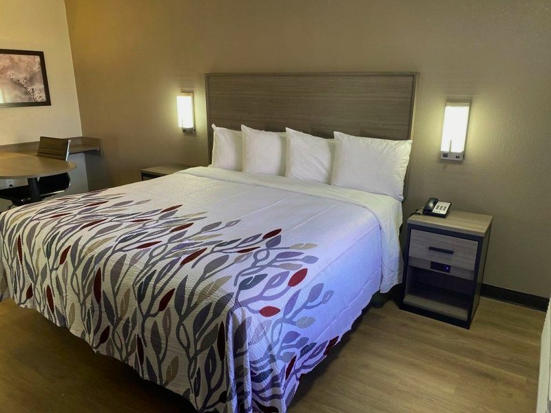 レッド ルーフ イン ジャクソンビル (Red Roof Inn Jacksonville, AL)の写真