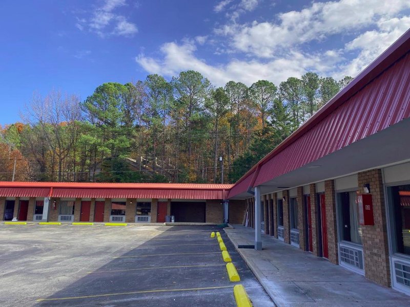 レッド ルーフ イン ジャクソンビル (Red Roof Inn Jacksonville, AL)の写真