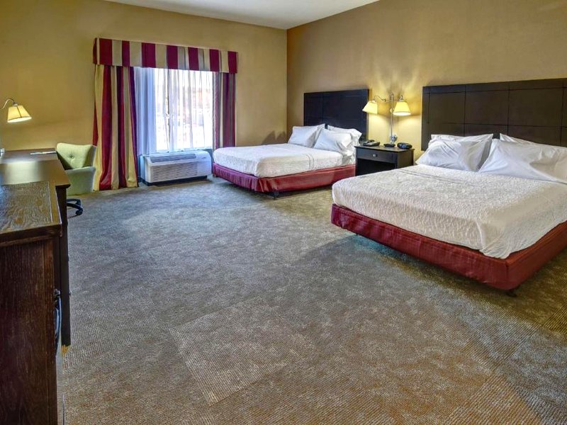 Hampton Inn Jacksonville-Anniston Areaの写真