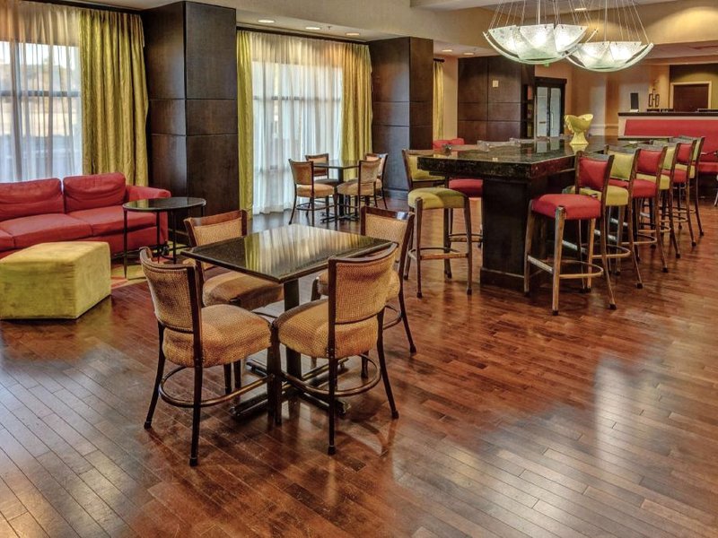 Hampton Inn Jacksonville-Anniston Areaの写真