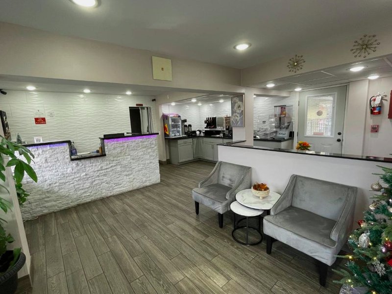 ピン オーク パークウェイ イン (Pin Oak Parkway Inn)の写真