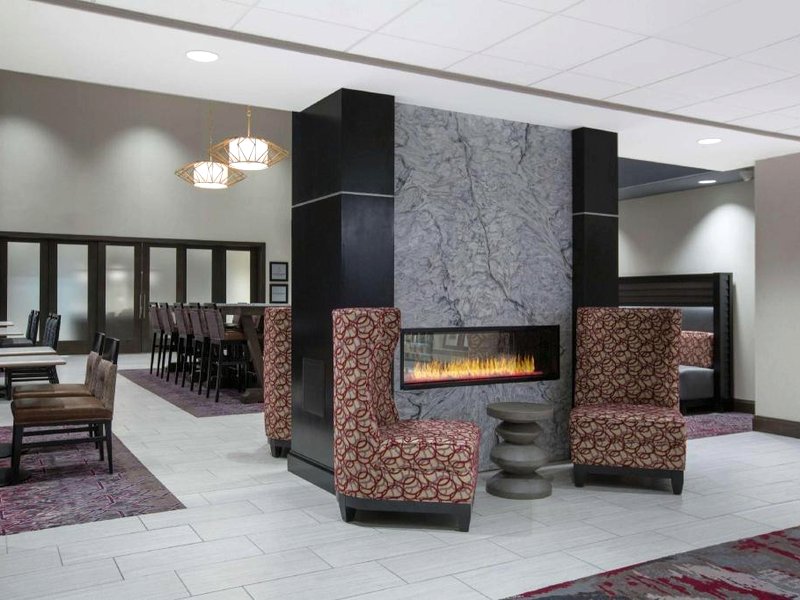 ハンプトン イン&スイーツ リノ スパークス (Hampton Inn & Suites Reno/Sparks)の写真
