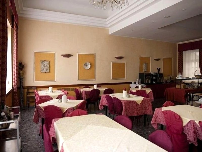 Hotel Altavillaの写真