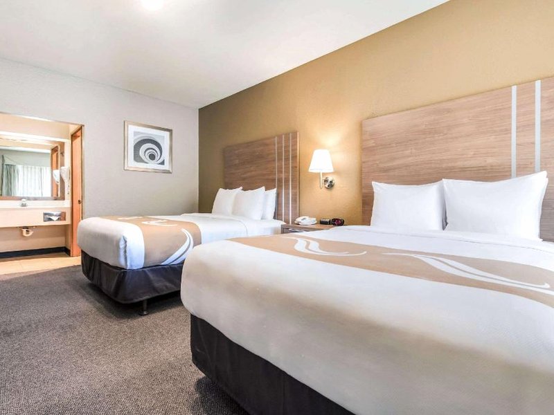Quality Inn & Suites Bainbridge Islandの写真