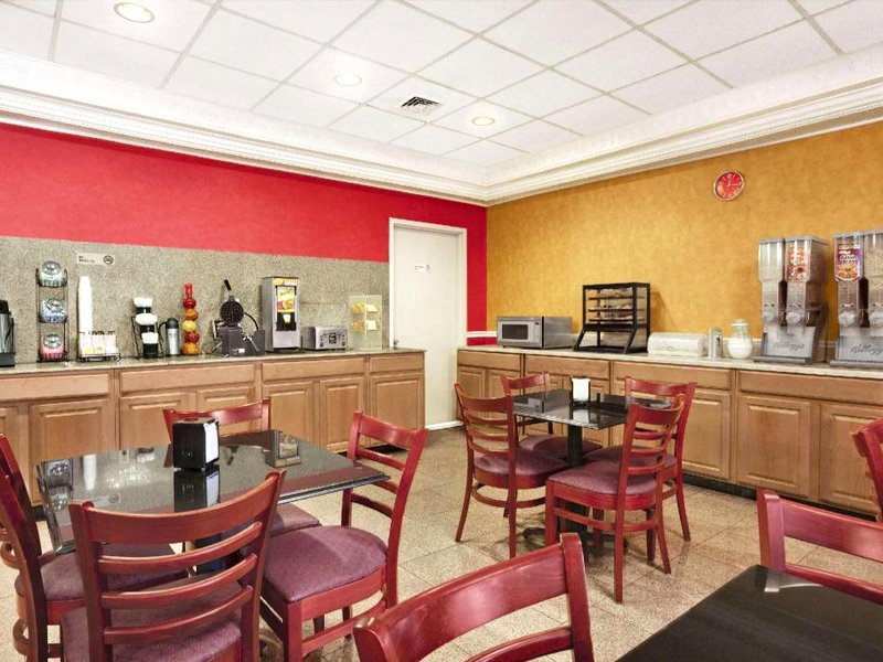 ラマダ バイ ウィンダム イースト オレンジ (Ramada by Wyndham East Orange)の写真