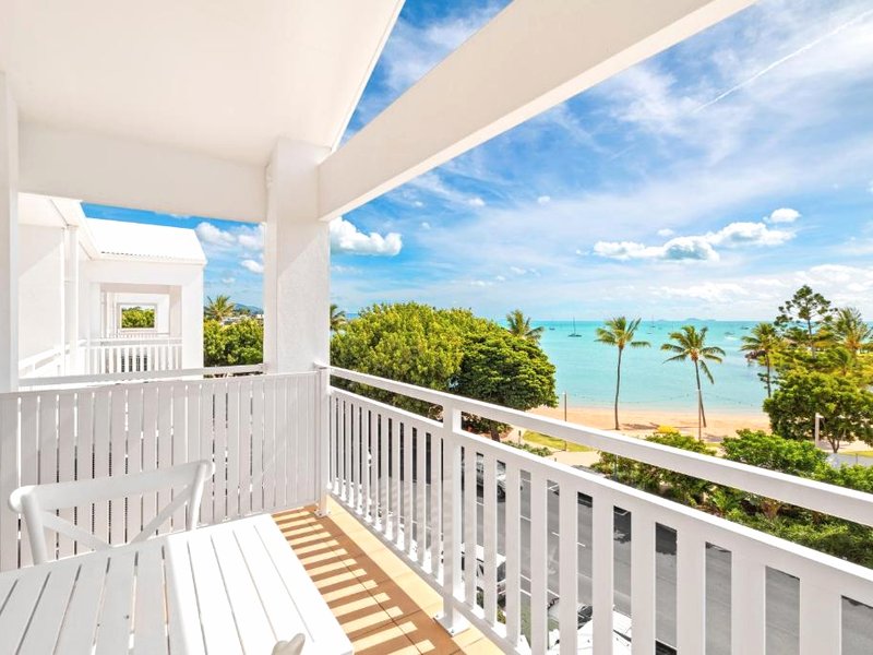 エアリー ビーチ ホテル (Airlie Beach Hotel)の写真