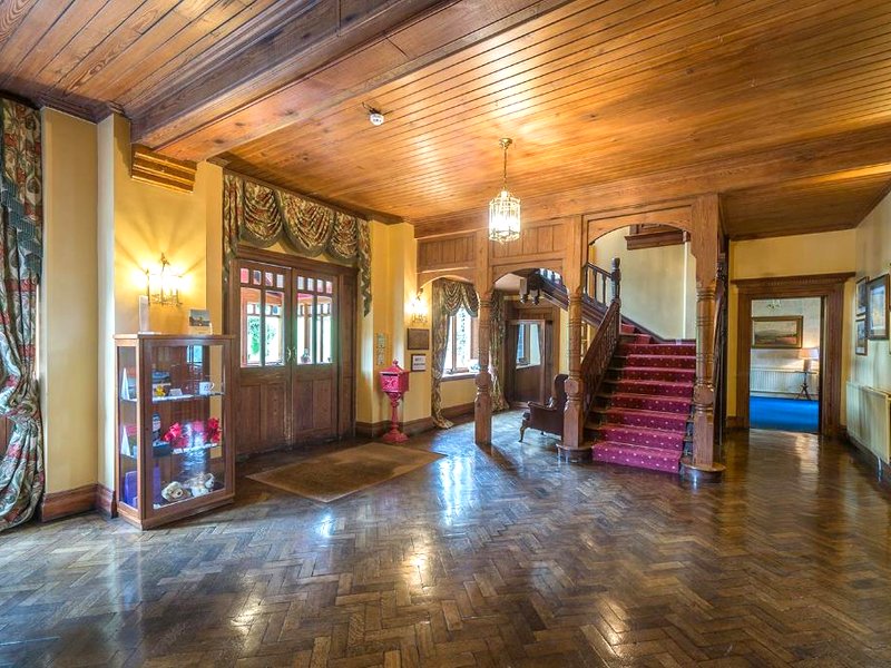レーク ヴィーンウィ ホテル (Lake Vyrnwy & Spa Hotel)の写真