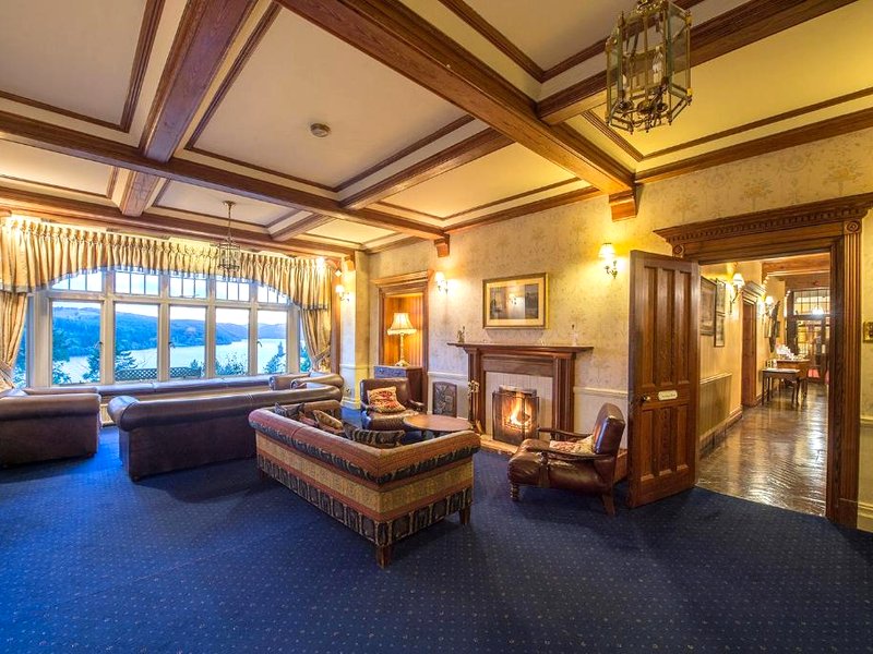 レーク ヴィーンウィ ホテル (Lake Vyrnwy & Spa Hotel)の写真