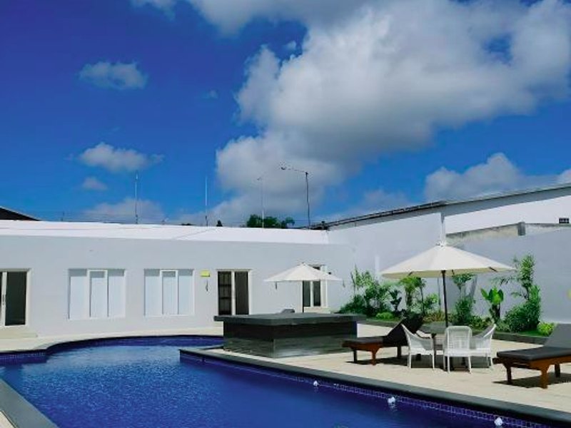 フロント ワン ホテル パメカサン マドゥーラ (Front One Hotel Pamekasan Madura)の写真