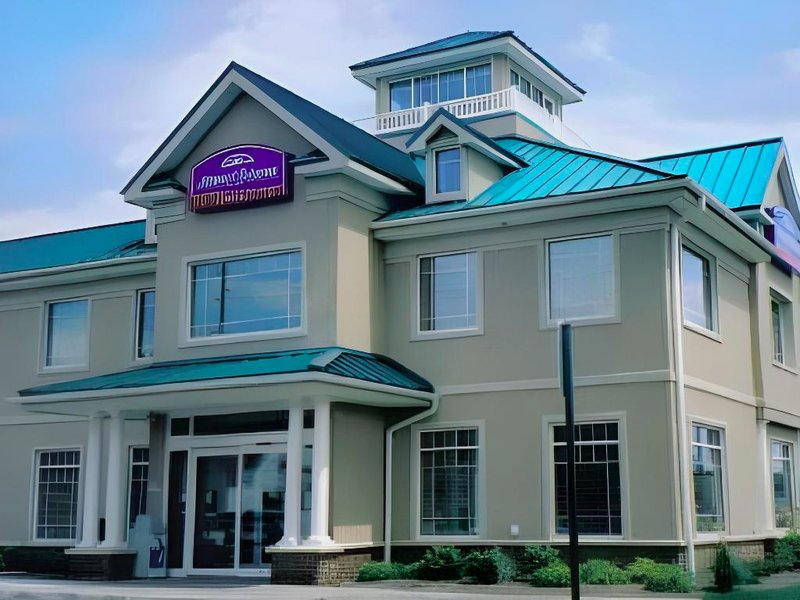 Howard Johnson Hotel by Wyndham Toms Riverの写真