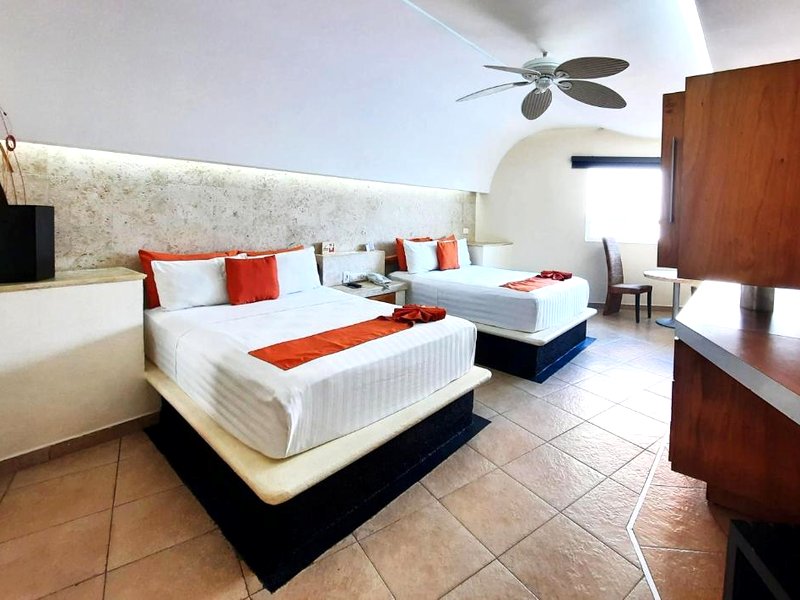 Artisan Family Hotels and Resort Collection Playa Esmeraldaの写真