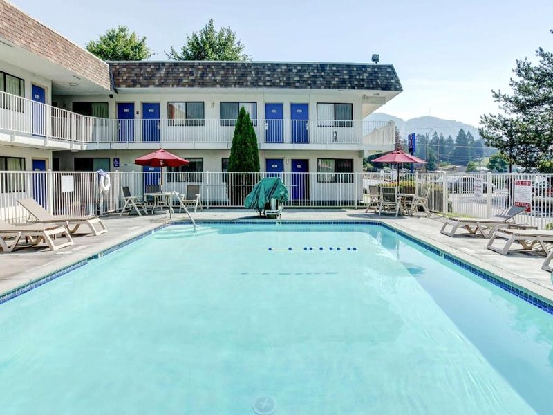 Motel 6 Grants Pass, ORの写真