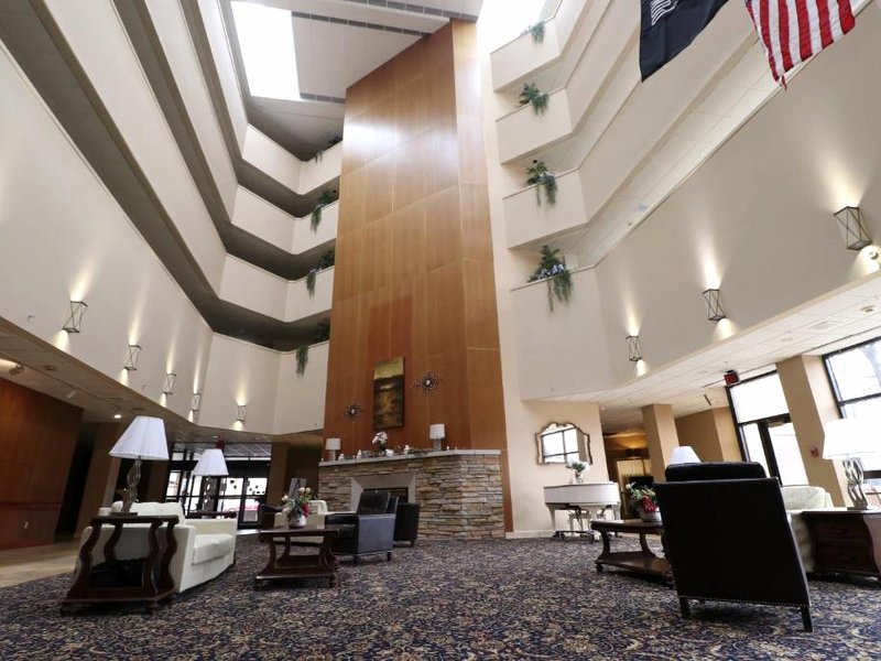 Hotel Mead and Conference Centerの写真