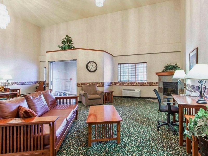 Comfort Inn & Suites Tualatin - Lake Oswego Southの写真