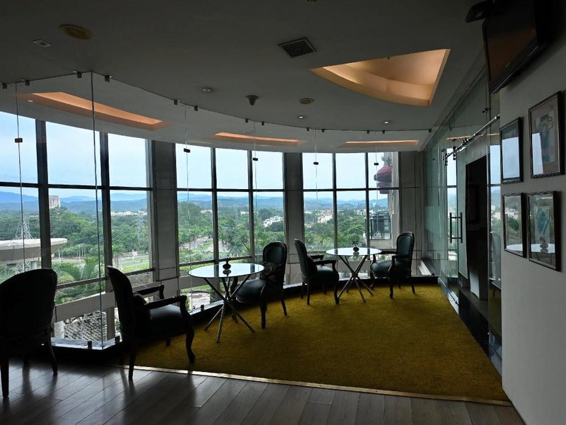 The BellaVista Hotel, Panchkula - Chandigarhの写真