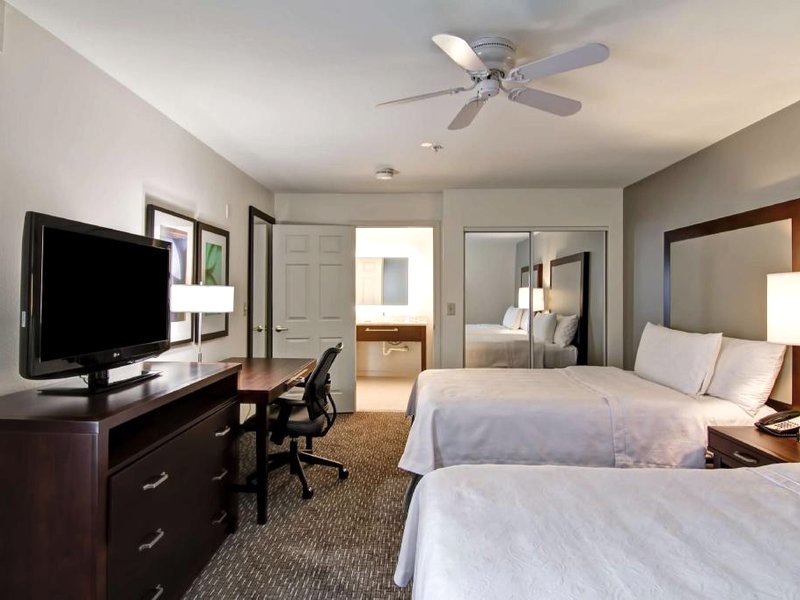 Homewood Suites by Hilton Newark-Cranfordの写真