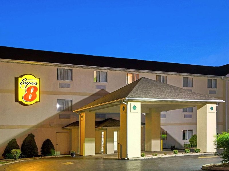 Super 8 By Wyndham Pontoon Beach Il/St. Louis Mo Areaの写真