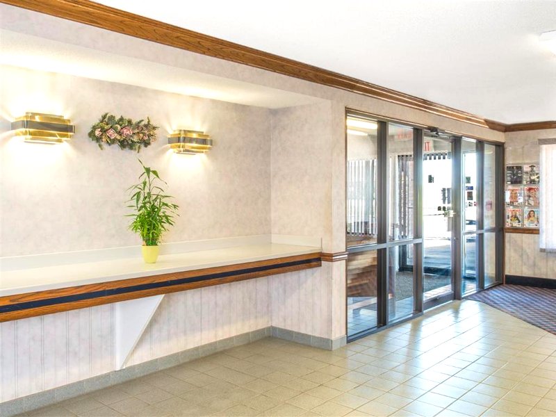 デイズ イン バイ ウィンダム ポントゥーン ビーチ (Days Inn by Wyndham Pontoon Beach)の写真