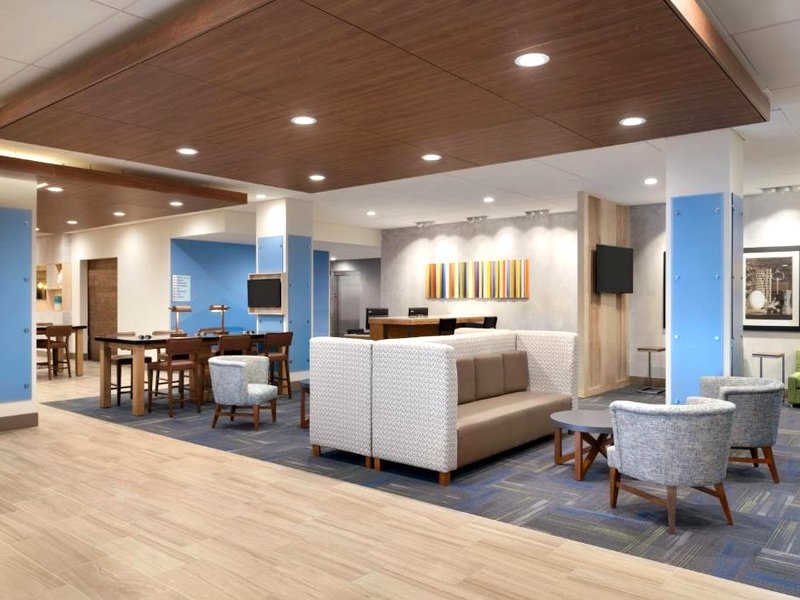 Holiday Inn Express & Suites Cincinnati South - Wilder By IHGの写真