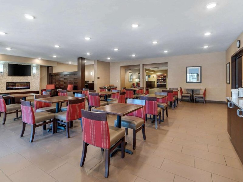 コンフォート イン&スイーツ ノーザン ケンタッキー (Comfort Inn & Suites Northern Kentucky)の写真