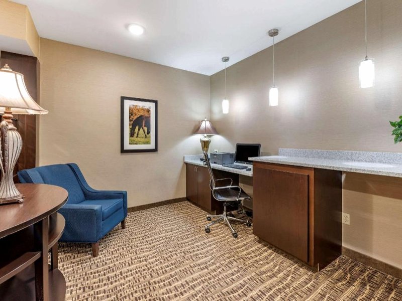コンフォート イン&スイーツ ノーザン ケンタッキー (Comfort Inn & Suites Northern Kentucky)の写真