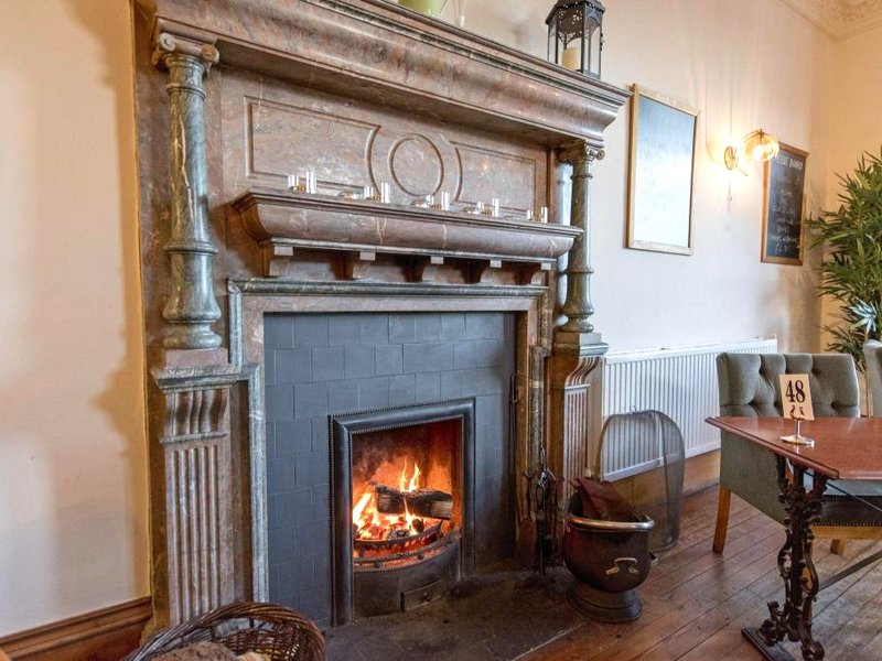 ネシーブリッジ ホテル (Nethybridge Hotel)の写真