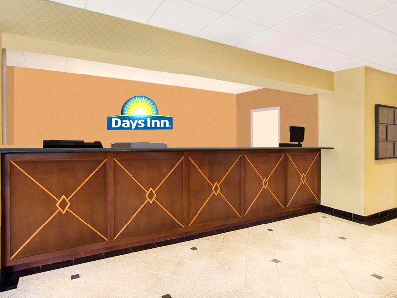 デイズ イン バイ ウィンダム シルバー スプリング (Days Inn by Wyndham Silver Spring)の写真