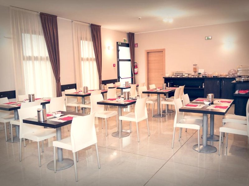 HOTEL DON CAMILLOの写真