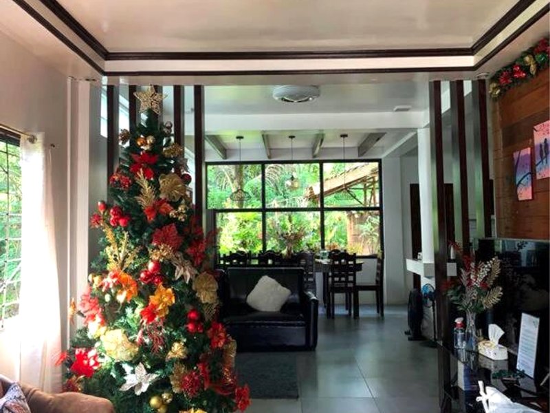 A tranquil & spacious 4-bedroom vacation home in Surigao del Sur, Philippinesの写真