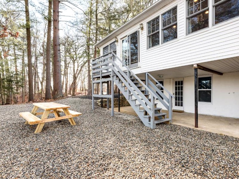 Less Than 3 Mi to UConn Peaceful Home on Pine lakeの写真