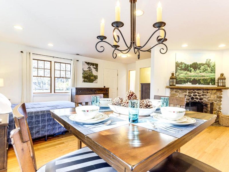 Less Than 3 Mi to UConn Peaceful Home on Pine lakeの写真