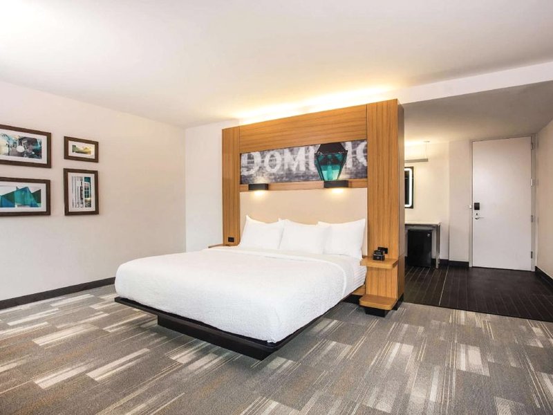 ラ キンタ イン&スイーツ バイ ウィンダム ウィンチェスター (La Quinta Inn & Suites by Wyndham Winchester)の写真