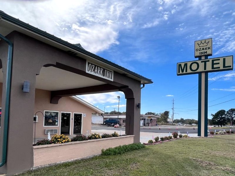 オザーク イン  (Ozark Inn)の写真