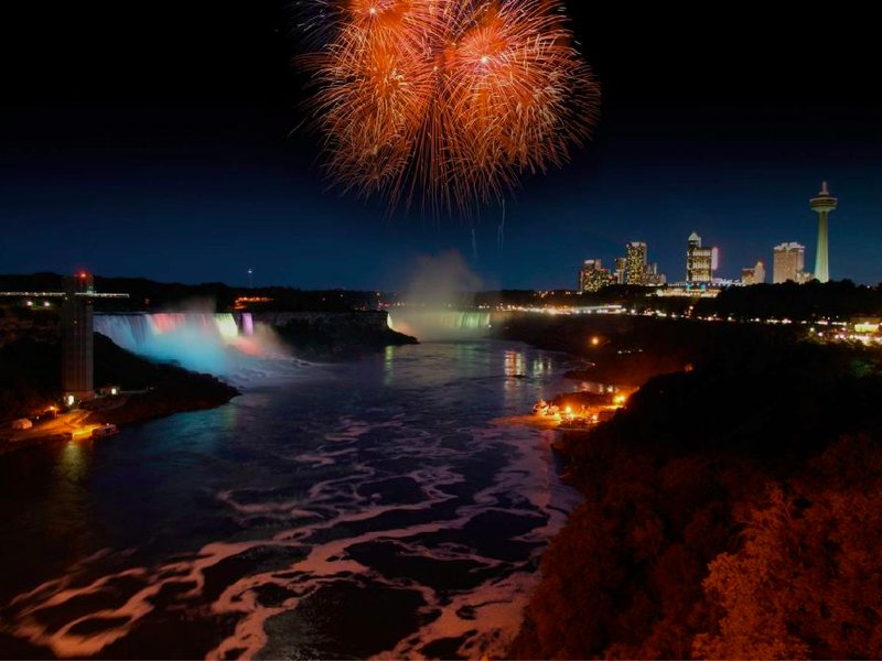 エンバシー スイーツ バイ ヒルトン ナイアガラ フォールズ フォールズビュー (Embassy Suites by Hilton Niagara Falls Fallsview)の写真