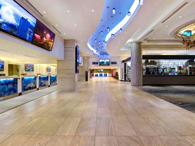 エンバシー スイーツ バイ ヒルトン ナイアガラ フォールズ フォールズビュー (Embassy Suites by Hilton Niagara Falls Fallsview)の写真