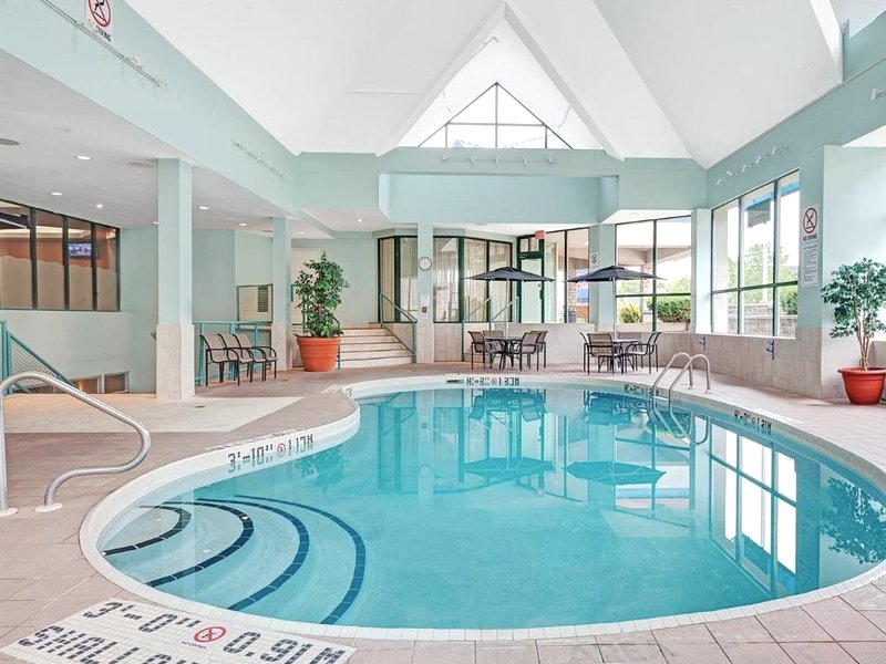 ラマダ バイ ウィンダム ナイアガラ フォールズ フォールズビュー (Ramada by Wyndham Niagara Falls/Fallsview)の写真